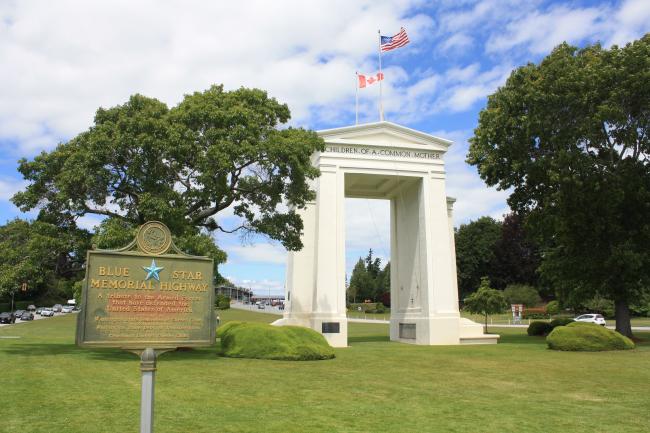 Photo of Peace Arch